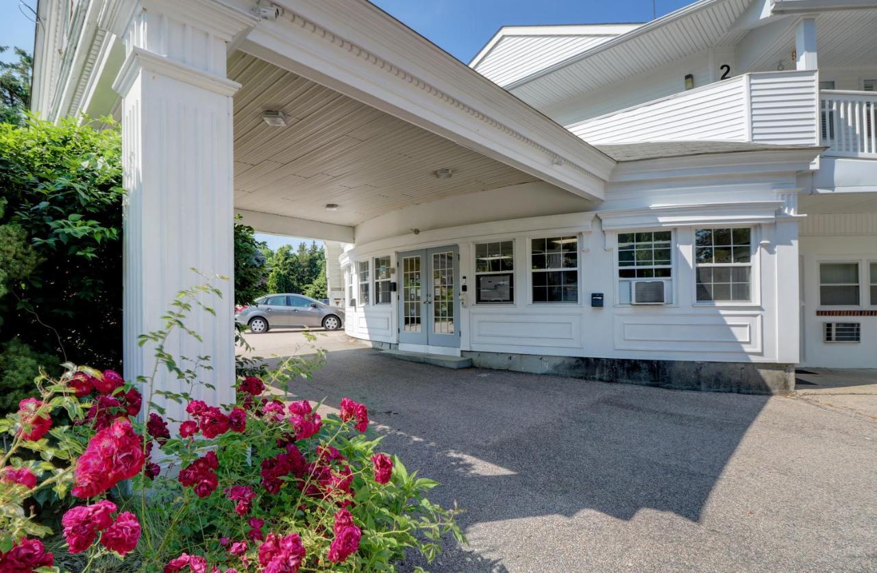 Hamilton Village Inn North Kingstown Extérieur photo