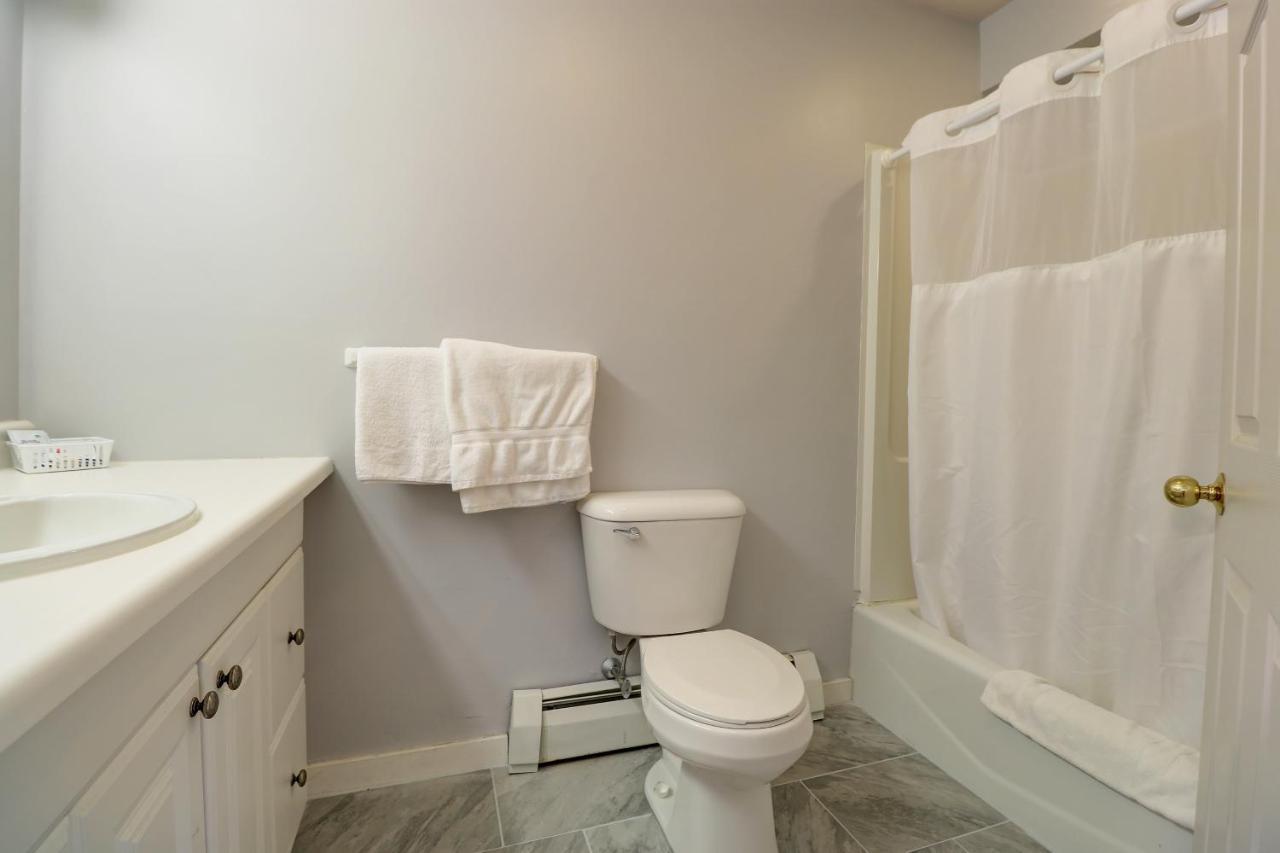Hamilton Village Inn North Kingstown Extérieur photo